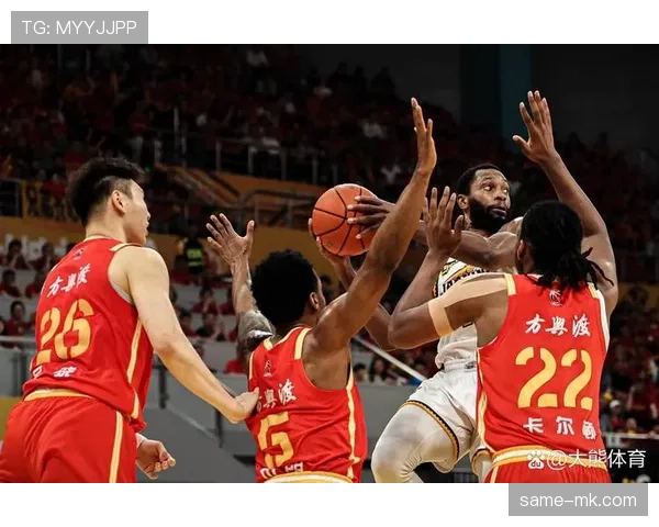 解析篮球“三秒违例”规则,区分攻防两端的适用场景与判定标准 解析篮球“三秒违例”规则,区分攻防两端的适用场景与判定标准
